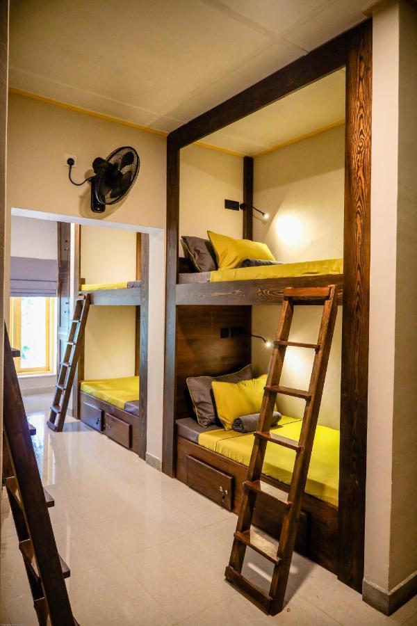 Banana Bunks Kandy Extérieur photo